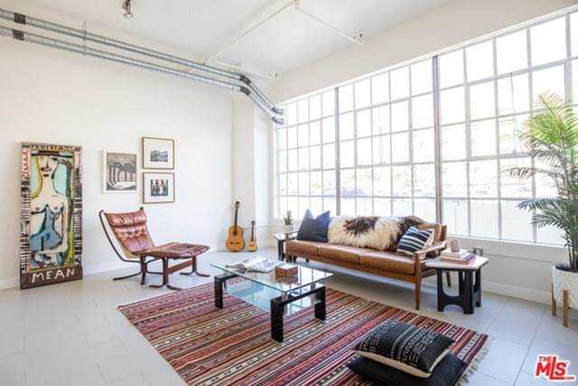 939 S Broadway #313 Los Angeles, CA 90015
