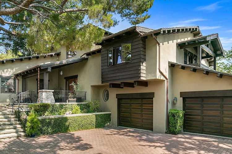 2441 Laughlin Avenue La Crescenta, CA 91214