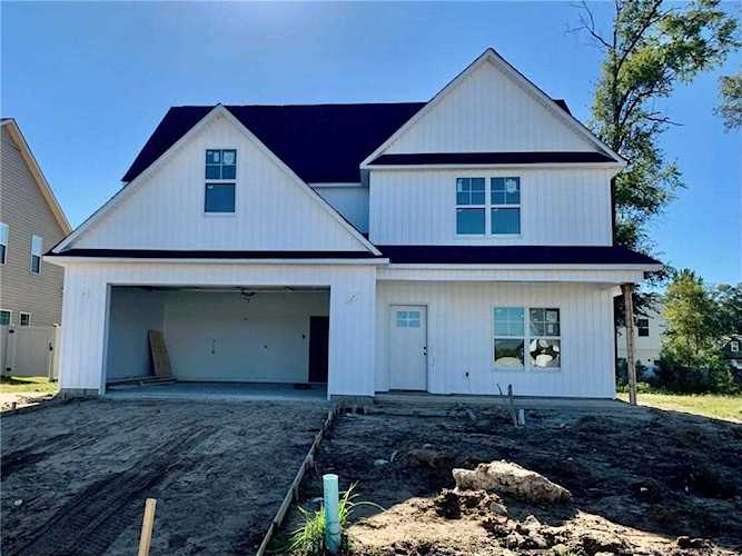 1517 Vandenberg Dr Fayetteville, NC 28312