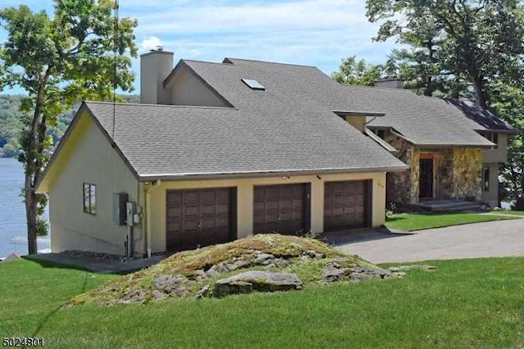 674 W Shore Trl Sparta Twp., NJ 07871