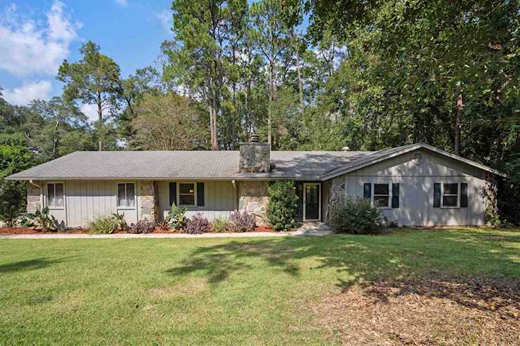 912 Blackwood Ave Tallahassee, FL 32303 in Town N Country Photo 1