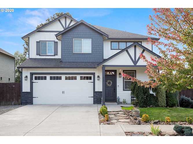 117 SW 9th St Battle Ground, WA 98604
