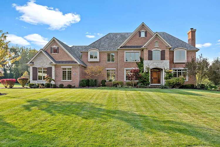 305 Hamilton Ct Lincolnshire, IL 60069