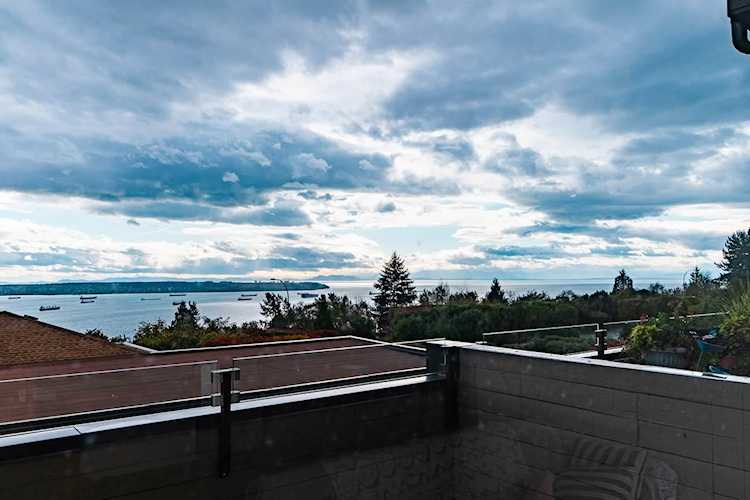 2212 Folkestone Way #59 West Vancouver, BC V7S 2X7