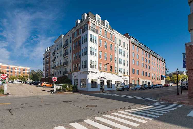 77 Hanover St #10 Portsmouth, NH 03801