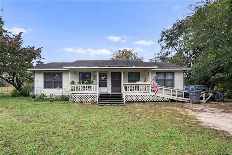 5504 Brown St Hope Mills, NC 28348