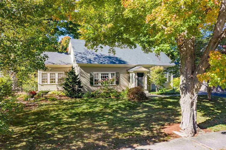 32 Chester St Nashua, NH 03064