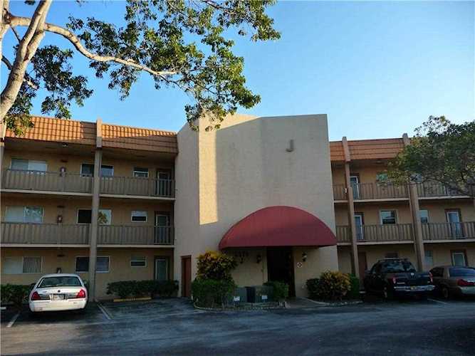 6570 Royal Palm Blvd #212J Margate, FL 33063
