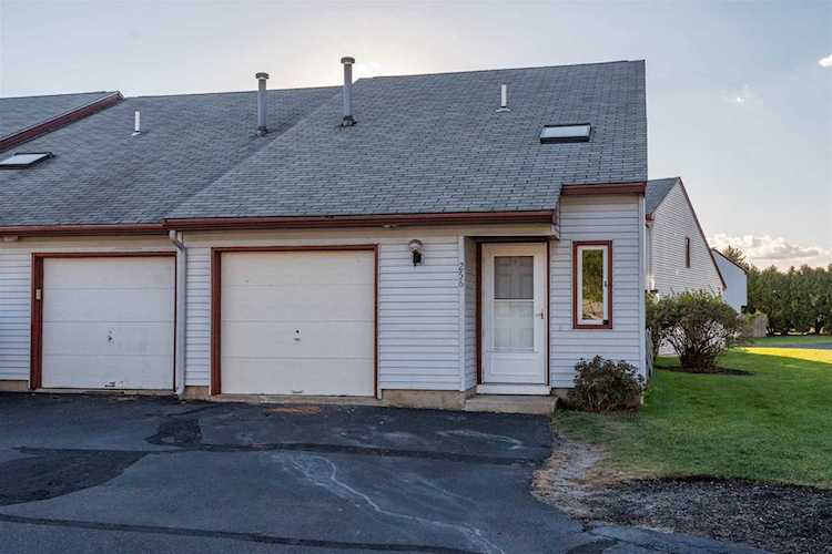 256 Stonebridge Dr Nashua, NH 03063