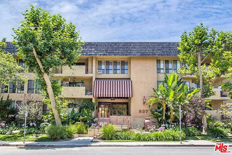 837 N West Knoll Drive #218 West Hollywood, CA 90069