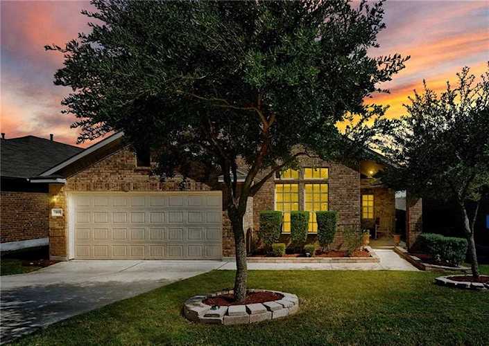 319 Strawberry Blonde DR Buda, TX 78610