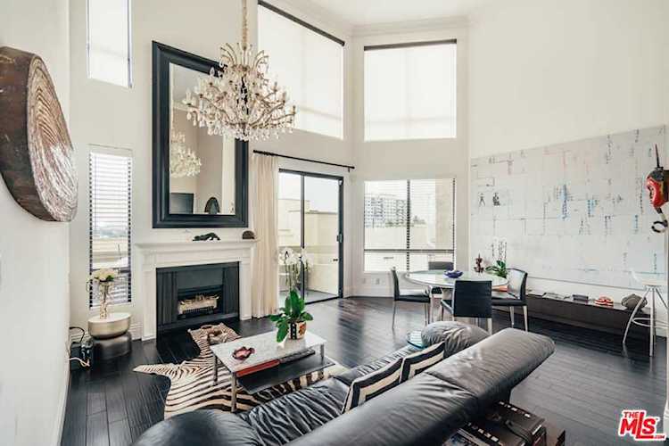 8960 Cynthia Street #305 West Hollywood, CA 90069