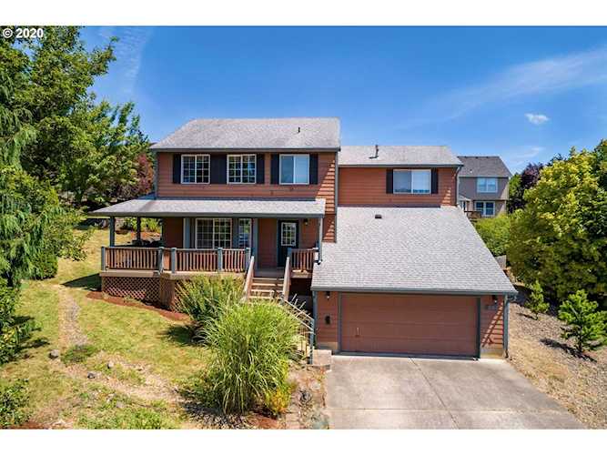 541 E 11th Ct La Center, WA 98629