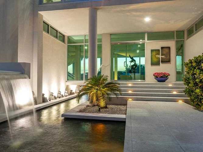 4140 Roberts Point CIRCLE Sarasota, FL 34242