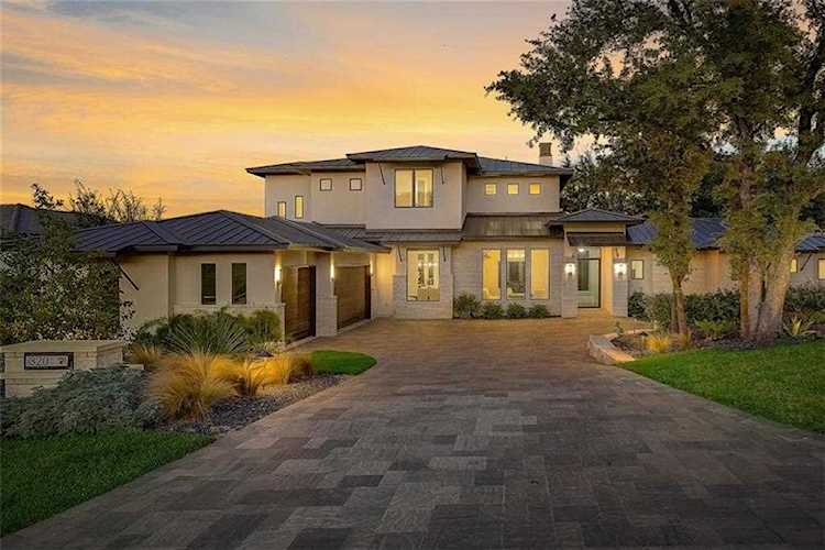 320 Bowcross PT Austin, TX 78738