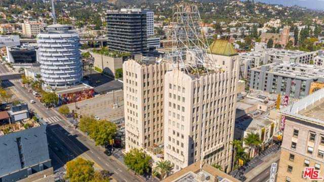 6253 Hollywood Boulevard #904 Los Angeles, CA 90028