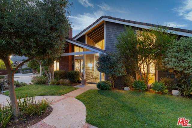 1324 Avenida De Cortez Pacific Palisades, CA 90272