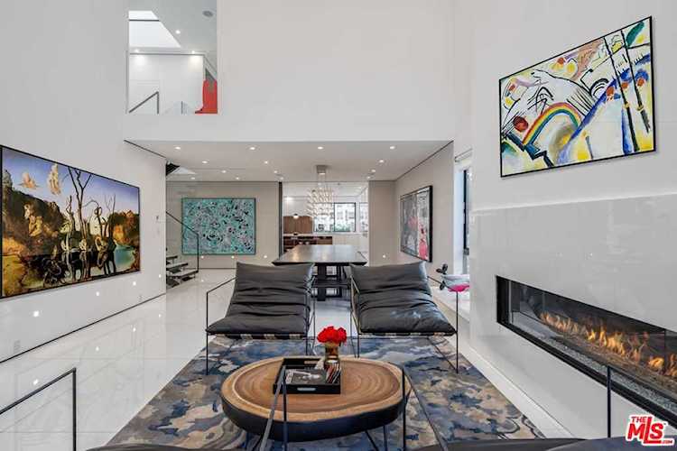 6654 Emmet Terrace Los Angeles, CA 90068