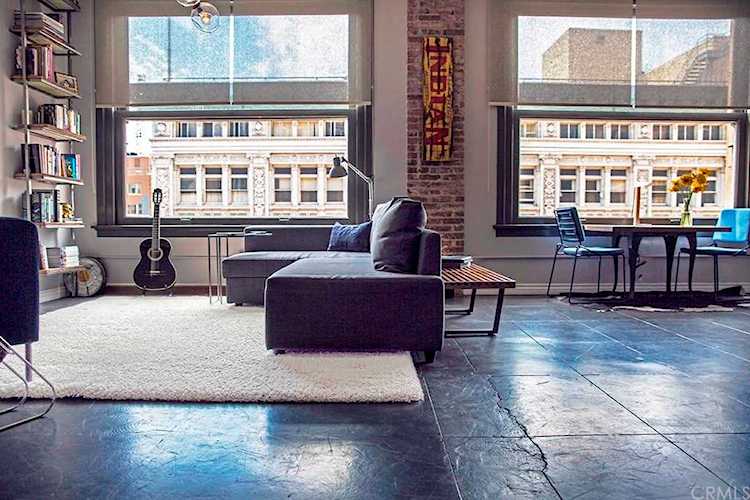 215 W 7th Street #1107 Los Angeles, CA 90014
