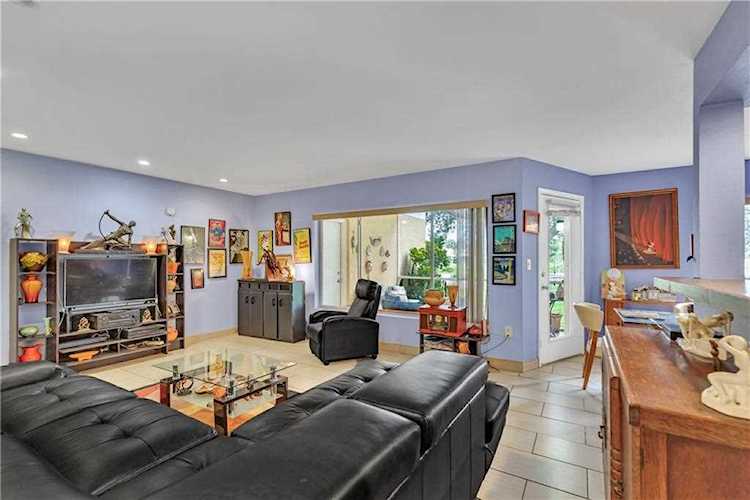 2331 NW 33rd St #305 Oakland Park, FL 33309