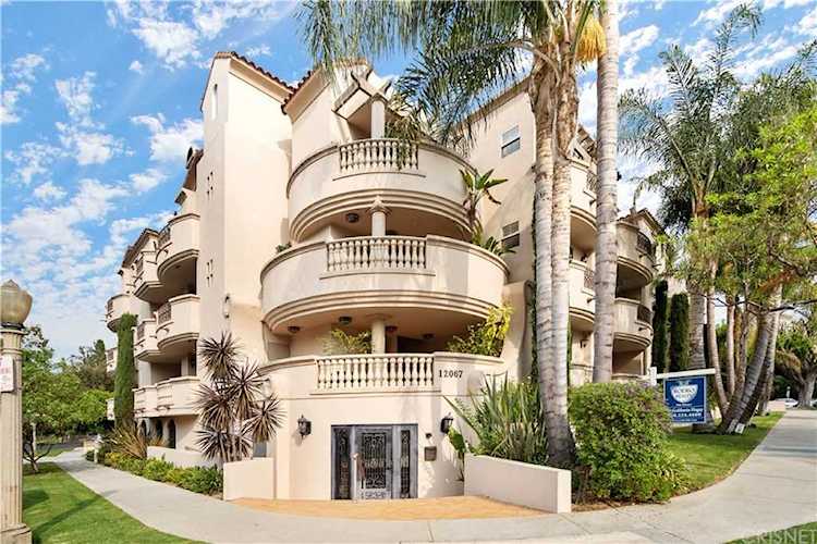 12067 Guerin Street #102 Studio City, CA 91604