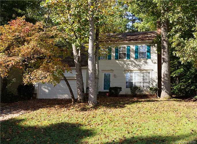 104 Creekside Dr Fort Mill, SC 29715