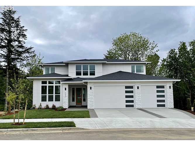 3349 NW Utah St Camas, WA 98607