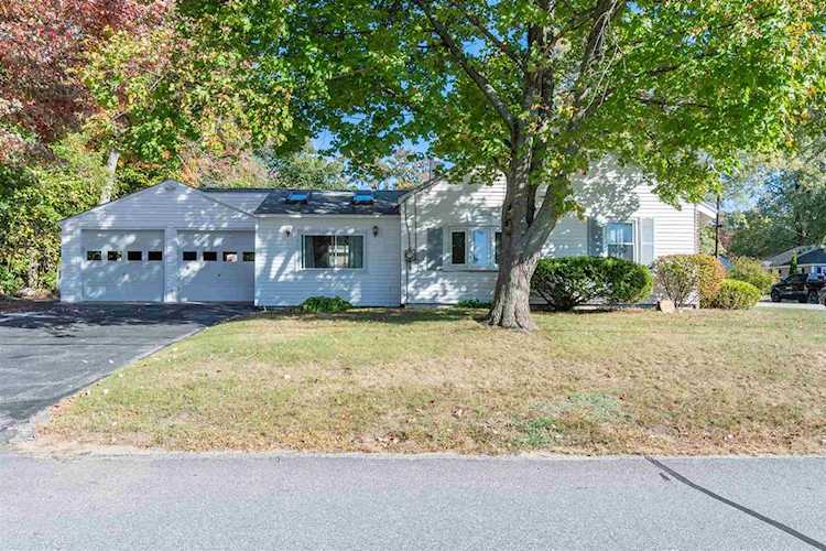 222 Norcross St Manchester, NH 03109