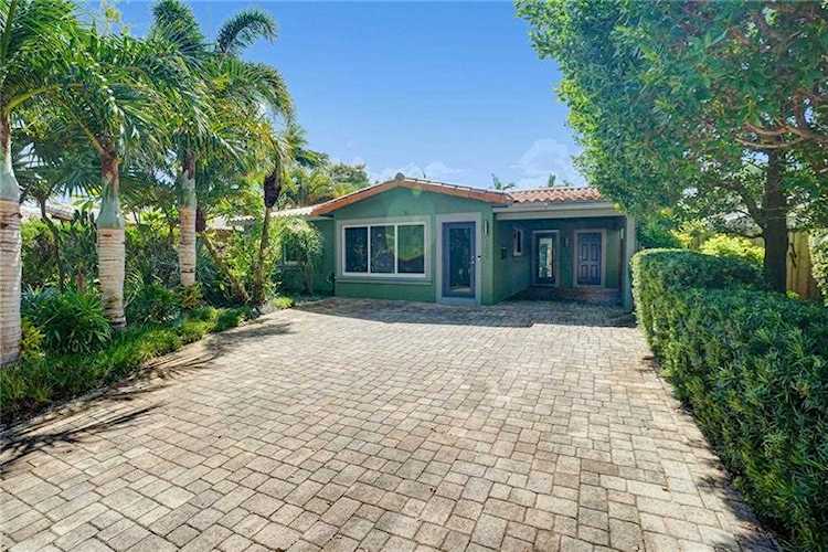 1806 NE 20th St Fort Lauderdale, FL 33305