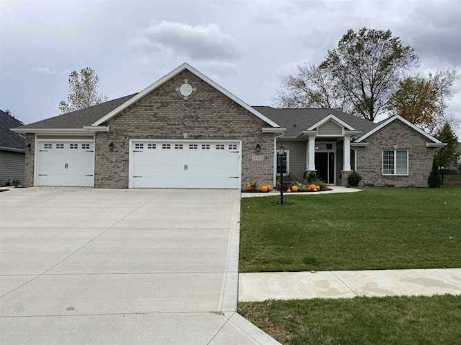 10915 Eagle River Run Fort Wayne, IN 46845