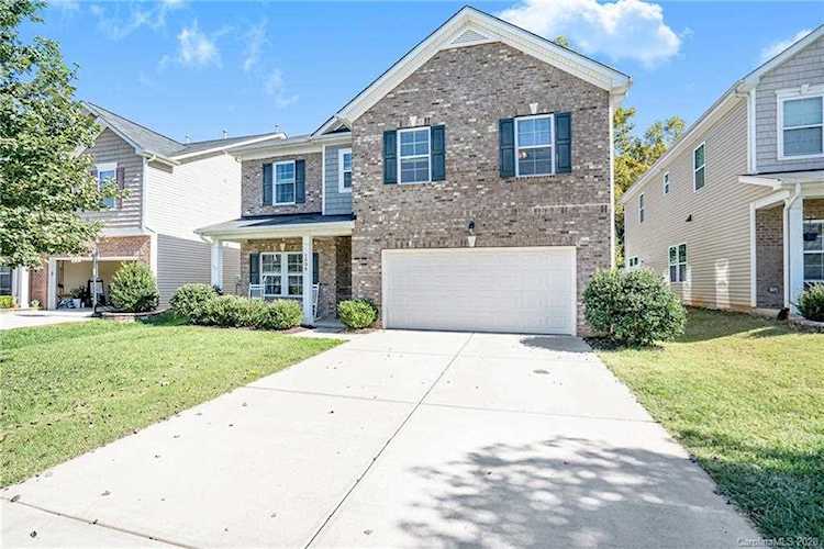1034 Albany Park Dr Fort Mill, SC 29715
