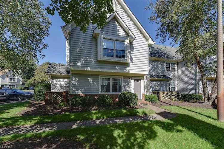 704 Shenandoah River Dr #A Chesapeake, VA 23320