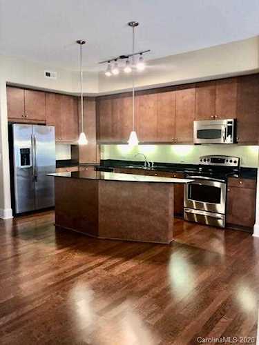 4625 Piedmont Row Dr Charlotte, NC 28210