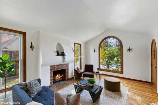 1827 E 2100 S Salt Lake City, UT 84106