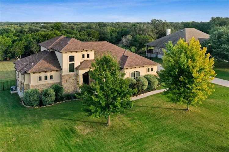 119 Quarry Lake Estates DR Liberty Hill, TX 78642