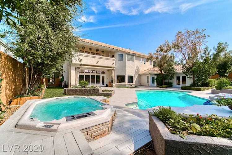 1501 Golden Oak Dr Las Vegas, NV 89117