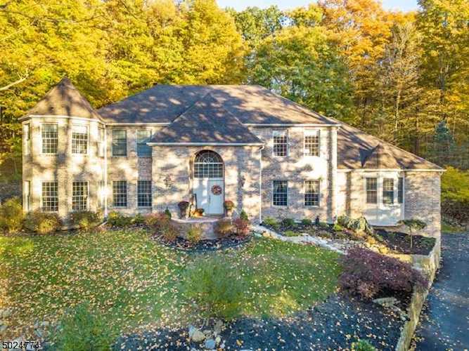 2 Douglas Dr Sparta Twp., NJ 07871