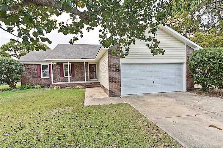 406 Kernstown Rd Raeford, NC 28376