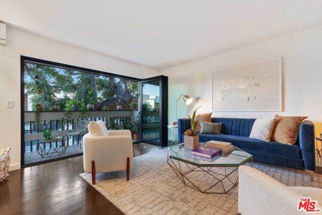 9061 Keith Avenue #304 West Hollywood, CA 90069