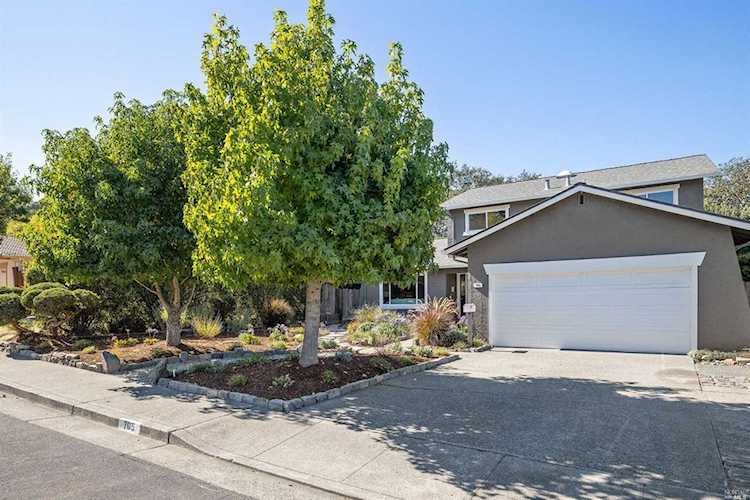 705 Glenhill Court Novato, CA 94947
