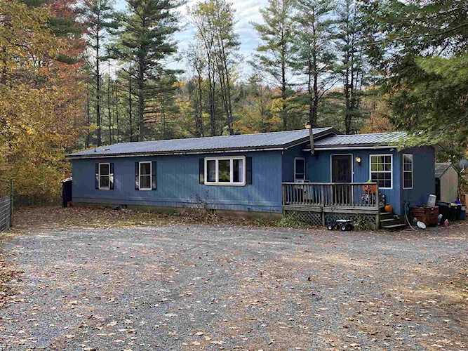 153 Case Hill Rd Claremont, NH 03743