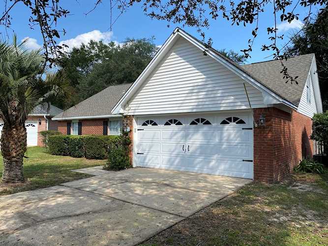4562 Parkwood Court Niceville, FL 32578