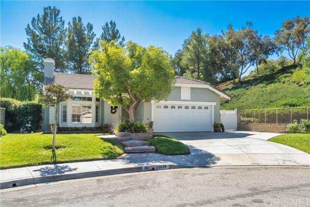 23618 Dunsmore Lane Valencia, CA 91354