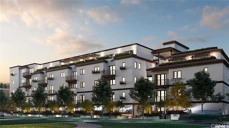 1333 S Orange Grove Avenue #111 Los Angeles, CA 90019