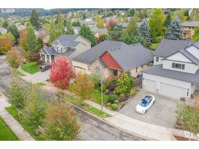 13088 SE Snowfire Dr Happy Valley, OR 97086