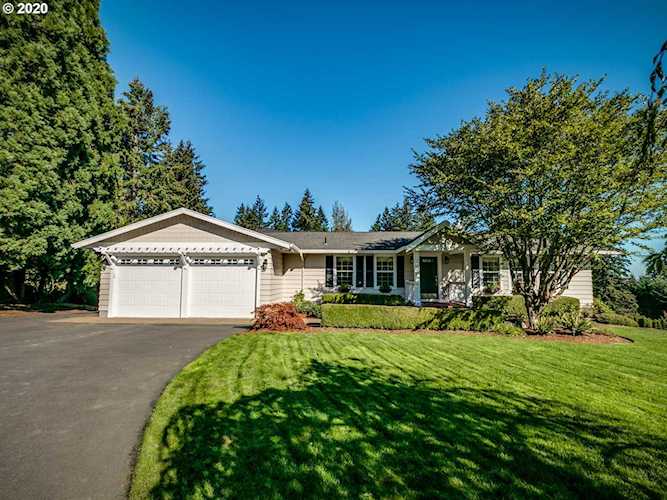 735 SW Schaeffer Rd West Linn, OR 97068