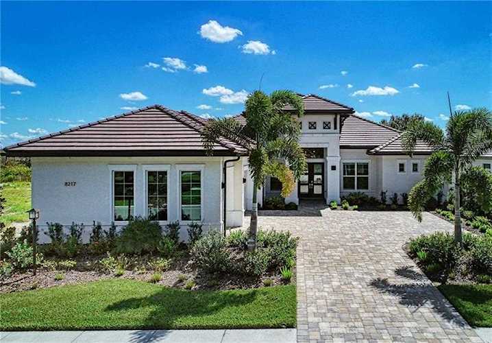 8217 Grande Shores Dr Sarasota, FL 34240
