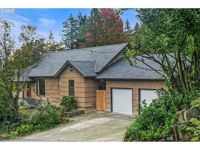 2108 Buck St West Linn, OR 97068