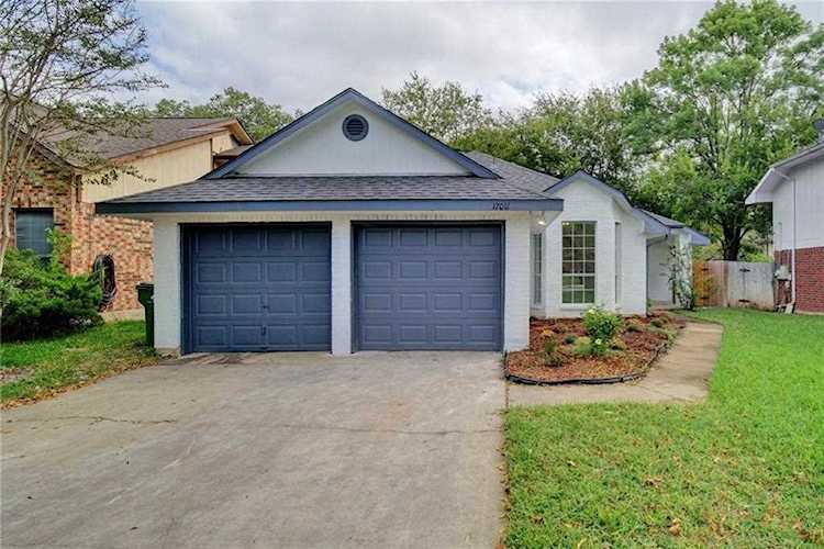17011 Simsbrook DR Pflugerville, TX 78660