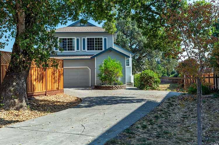 1362 Cadence Way Santa Rosa, CA 95401